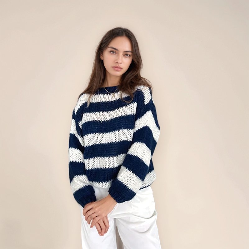 ÉTERNELLE CABLE KNIT SWEATER - NARAVOCO